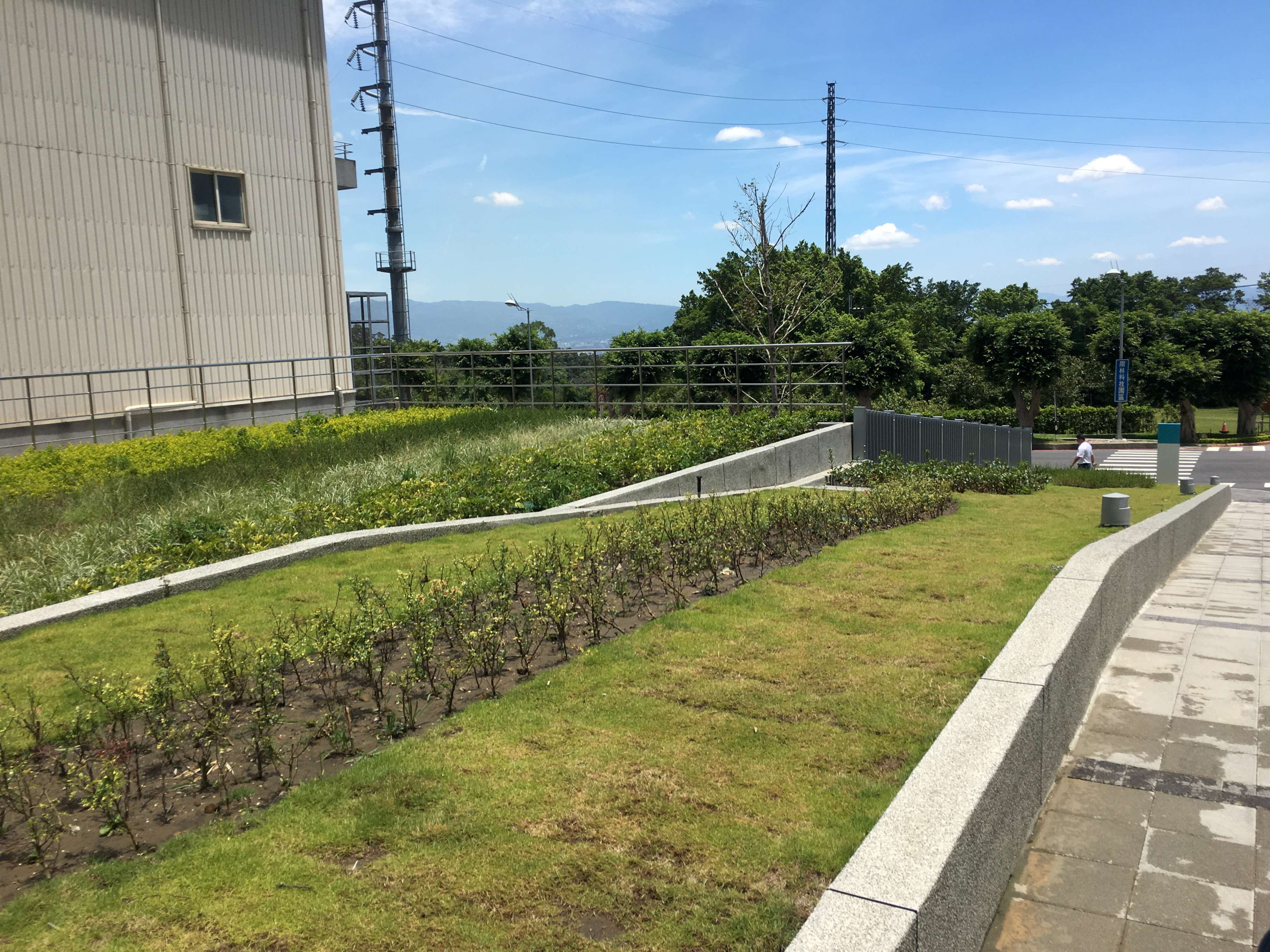 南亞塑膠工業股份有限公司於廠區植栽，美化環境.JPG