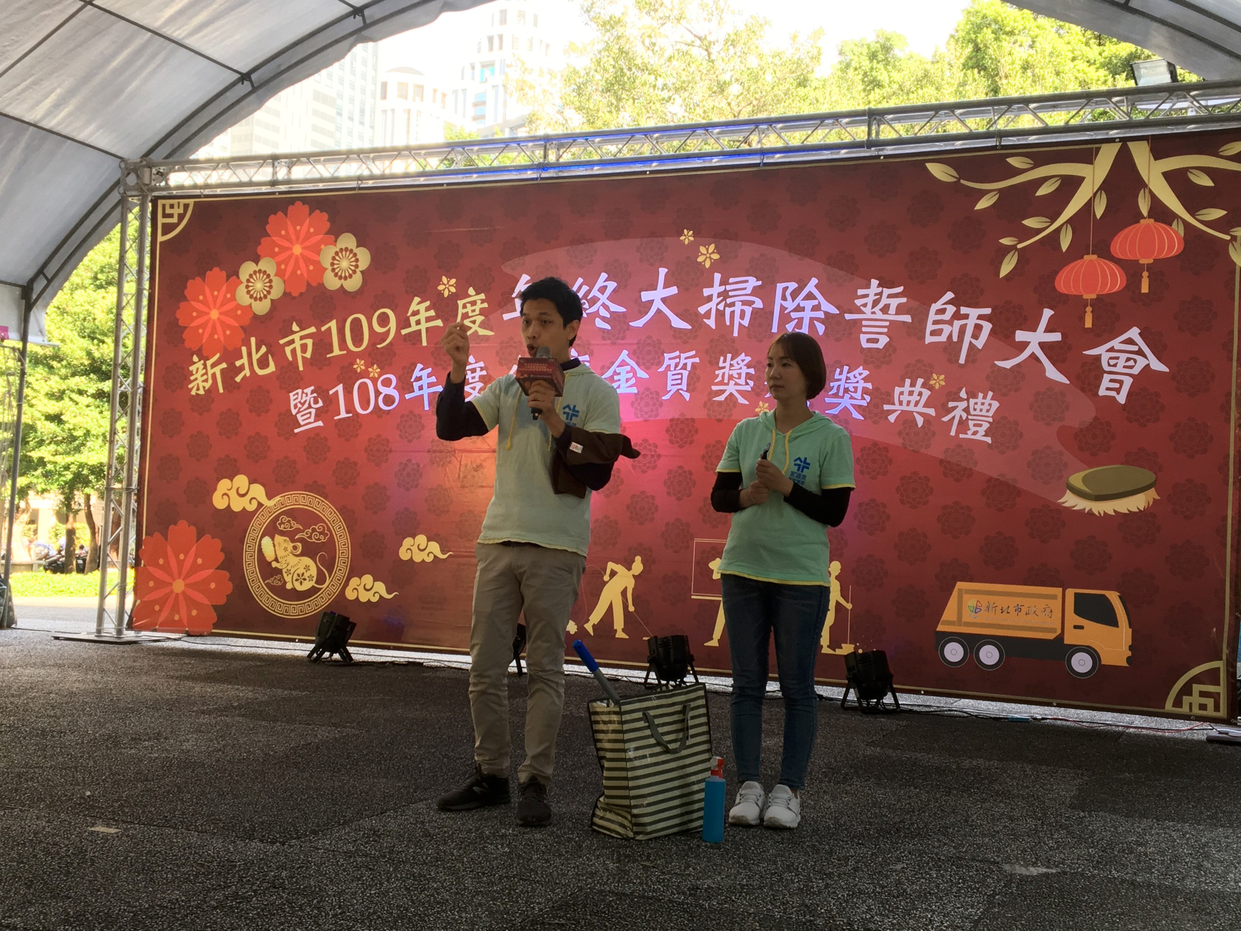 5.活動特別邀請「家適美居家清潔」許貴記老師與民眾分享清潔小撇步，讓打掃不再是難事-K1100.jpg