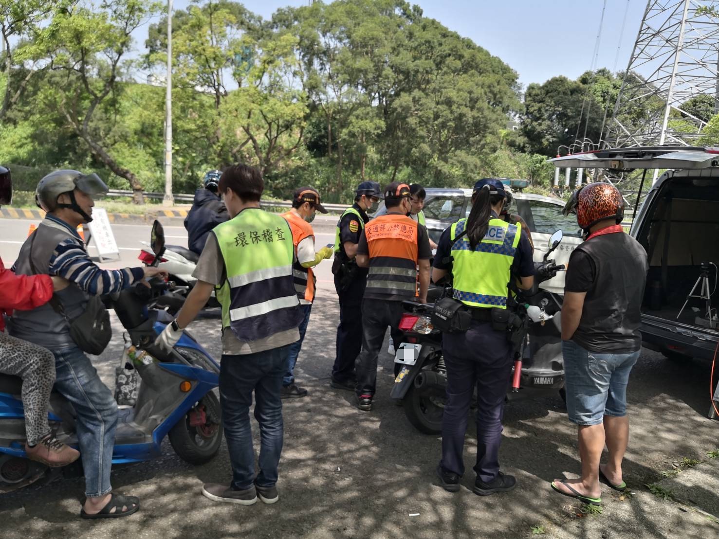 環警監共同合作打擊噪音車,確保道路安全與市民生活品質.jpg圖片