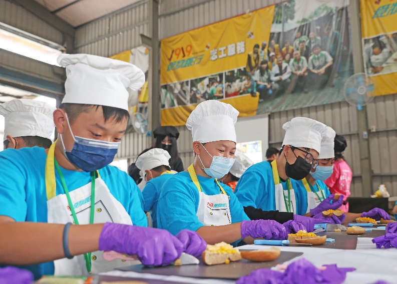 藉由DIY課程讓小局長們學習如何在生活中落實惜食