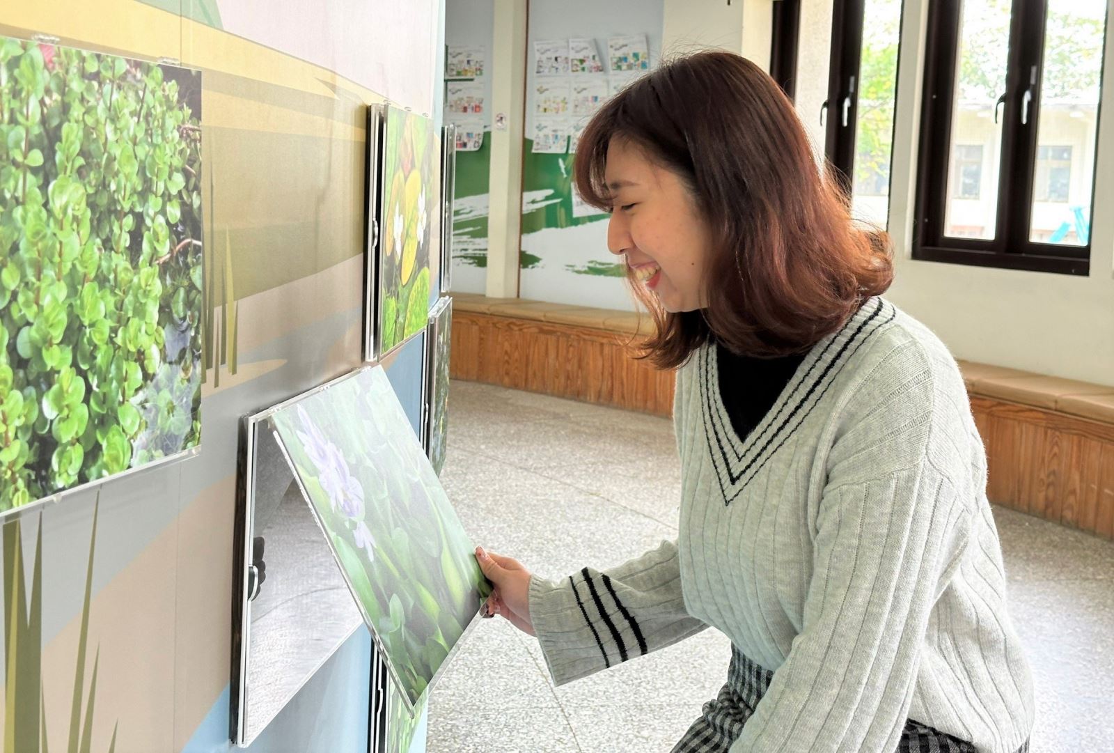 4.館內「濕地大觀園」互動翻翻版區域，讓民眾可認識濕地水生植物