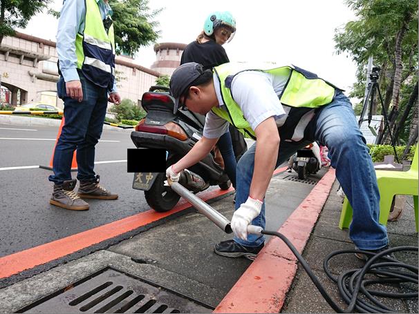 加強取締高污染車輛，機車排氣攔檢